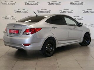 2011 Hyundai Solaris I, серебристый, 435000 рублей, вид 2