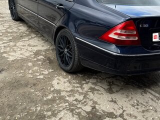 2000 Mercedes-Benz C-Класс 240 II (W203), синий, 650000 рублей, вид 2