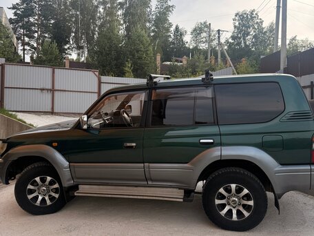 1996 Toyota Land Cruiser Prado 90 Series, зелёный, 1450000 рублей, вид 4