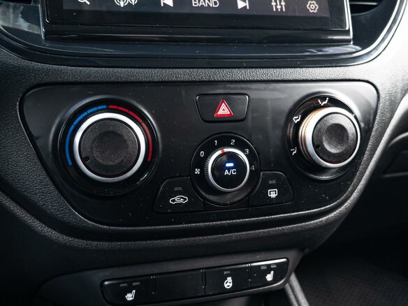 2021 Hyundai Solaris II Рестайлинг, оранжевый, 1445000 рублей - вид 13