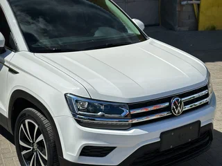 2023 Volkswagen Tharu I, белый, 1990000 рублей, вид 2
