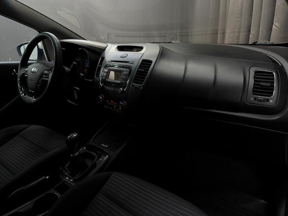 2018 Kia Cerato III Рестайлинг (Classic), белый, 789777 рублей - вид 14