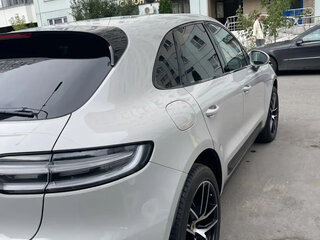 2021 Porsche Macan I Рестайлинг 2, серый, 5750000 рублей, вид 4