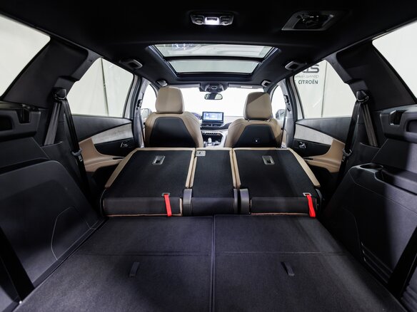 2024 Peugeot 5008 II Рестайлинг, белый, 4534000 рублей - вид 33
