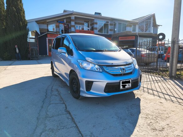 2011 Honda Freed I Рестайлинг, синий, 1150000 рублей