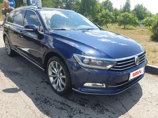 2017 Volkswagen Passat B8, синий, 1900000 рублей, вид 1