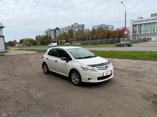 2012 Toyota Auris I Рестайлинг, белый, 923000 рублей, вид 3