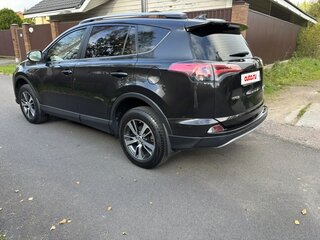 2016 Toyota RAV4 IV (XA40) Рестайлинг, коричневый, 2300000 рублей, вид 3