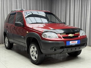 2011 Chevrolet Niva I Рестайлинг, красный, 469000 рублей, вид 1