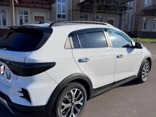 2021 Kia Rio X IV Рестайлинг, белый, 1350000 рублей, вид 4