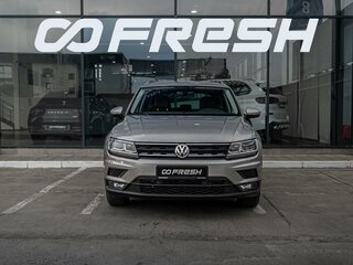 2017 Volkswagen Tiguan II, серебристый, 2519000 рублей, вид 3