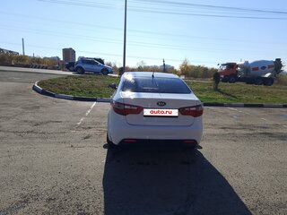2012 Kia Rio III, белый, 720000 рублей, вид 2