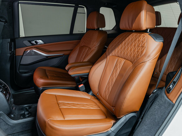 2026 BMW X7 40i I (G07) Рестайлинг, белый, 16350000 рублей - вид 25