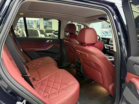 2024 BMW X5 Long 30Li IV (G05/G18) Рестайлинг, чёрный, 7269835 рублей - вид 13