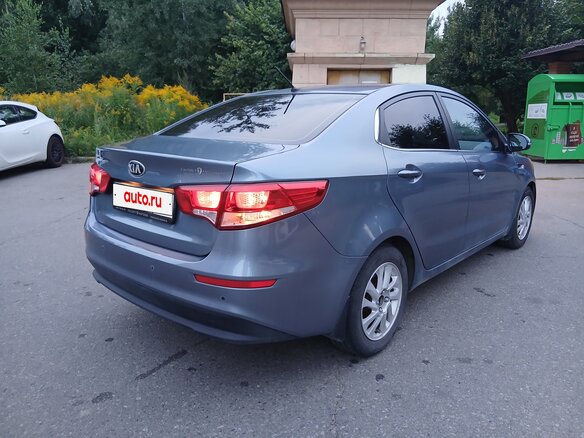 2015 Kia Rio III Рестайлинг, голубой - вид 3