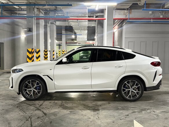 2024 BMW X6 30d III (G06) Рестайлинг, белый, 11700000 рублей - вид 3