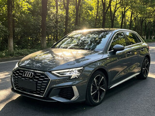 2023 Audi A3 Sportback 35 TFSI IV (8Y), серый, 2200000 рублей, вид 1