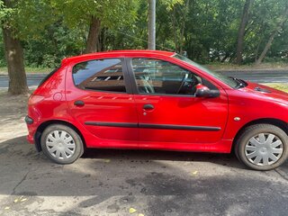 2008 Peugeot 206, красный, 299000 рублей, вид 3