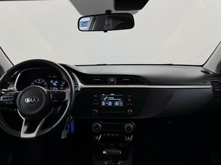 2021 Kia Rio IV Рестайлинг, белый, 1760000 рублей, вид 5