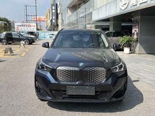 2025 BMW iX1 xDrive 30, чёрный, 4544033 рублей, вид 2