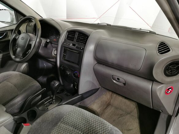 2003 Hyundai Santa Fe I, серебристый, 375150 рублей - вид 11