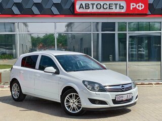 2012 Opel Astra H Рестайлинг, белый, 619900 рублей, вид 1