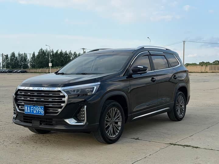 Открыть фотографии: Jetour X90+