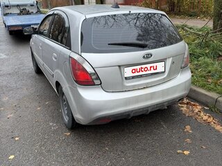 2009 Kia Rio II, серебристый, 270000 рублей, вид 3