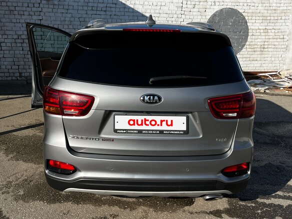 2018 Kia Sorento III Prime Рестайлинг, серый, 2670000 рублей - вид 6