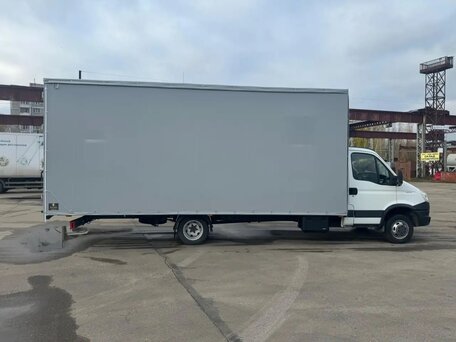 2012 Iveco Daily, белый, 4000000 рублей, вид 3