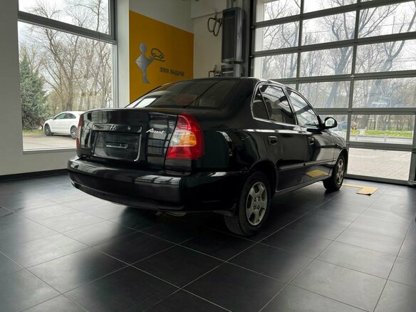 2008 Hyundai Accent ТагАЗ II, чёрный, 400000 рублей - вид 5