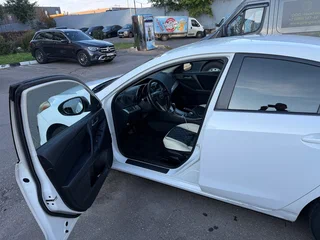 2009 Mazda 3 II (BL), белый, 650000 рублей, вид 2