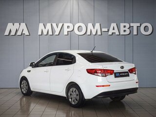 2015 Kia Rio III Рестайлинг, белый, 890000 рублей, вид 2