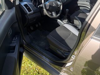 2012 Mitsubishi Outlander II Рестайлинг, коричневый, 1550000 рублей, вид 5