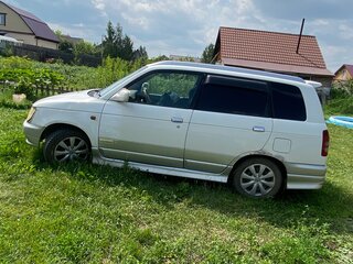 1999 Daihatsu Pyzar I Рестайлинг, белый, 145000 рублей, вид 5