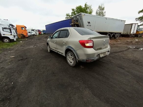 2021 Renault Logan Stepway II Рестайлинг, серый, 1097000 рублей - вид 5