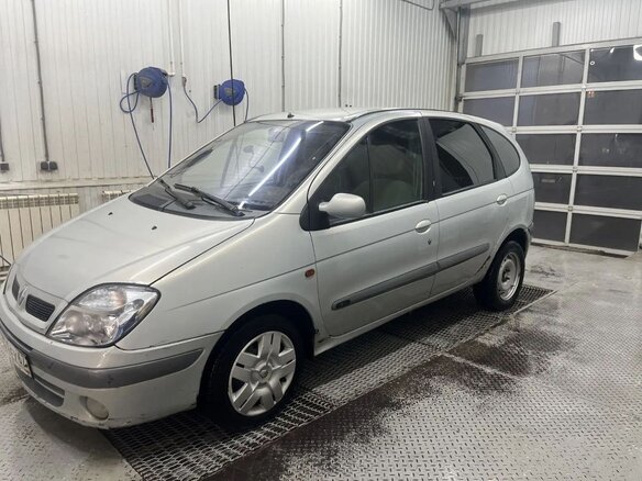 2003 Renault Scenic I Рестайлинг, серебристый, 230000 рублей - вид 3