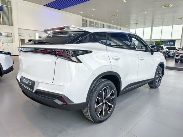 2026 Omoda C5 II, белый, 2901000 рублей - вид 6