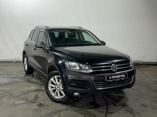 2014 Volkswagen Touareg II, чёрный, 1770000 рублей, вид 3