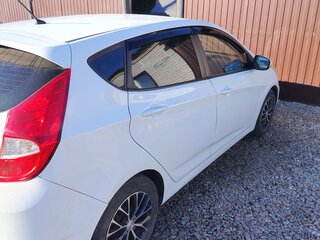 2012 Hyundai Solaris I, белый, 640000 рублей, вид 3