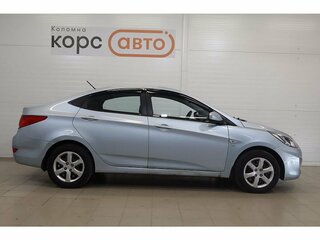 2013 Hyundai Solaris I, синий, 581000 рублей, вид 4