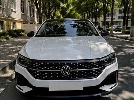 2022 Volkswagen Lavida III Рестайлинг, белый, 1680000 рублей, вид 1