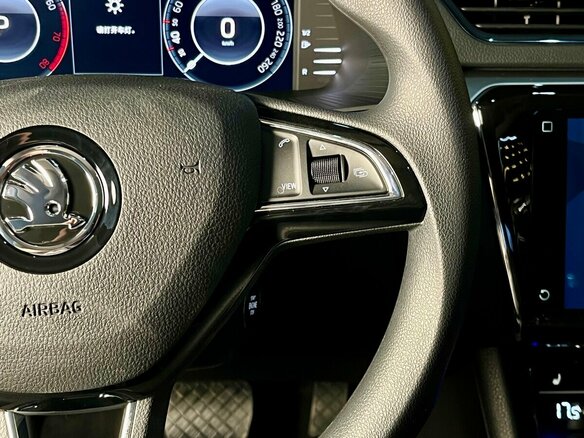 2025 Skoda Superb III Рестайлинг, чёрный, 3100000 рублей - вид 16