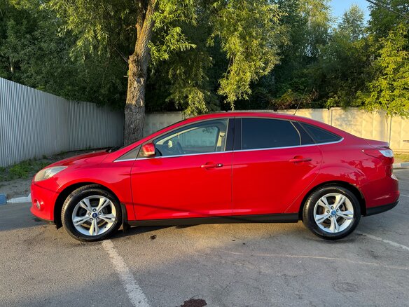 2013 Ford Focus III, красный, 630000 рублей - вид 15