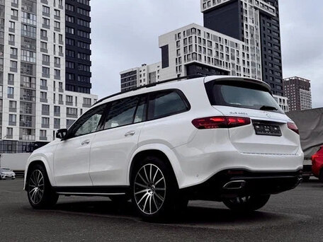2025 Mercedes-Benz GLS 450 d II (X167) Рестайлинг, белый, 15990000 рублей, вид 4