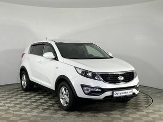 2015 Kia Sportage III Рестайлинг, белый, 1410000 рублей, вид 3