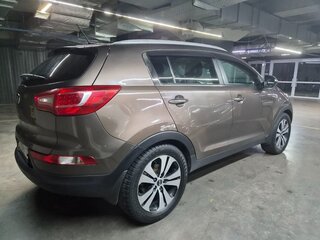 2013 Kia Sportage III, коричневый, 1399000 рублей, вид 4