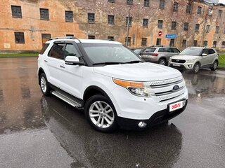 2015 Ford Explorer V, белый, 2250000 рублей, вид 2