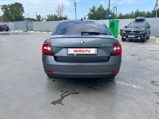 2020 Skoda Octavia III (A7) Рестайлинг, серый, 3000000 рублей, вид 5