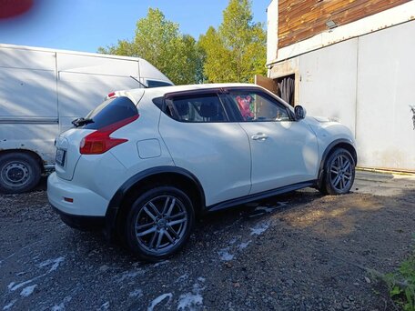 2011 Nissan Juke I, белый, 1070000 рублей, вид 4